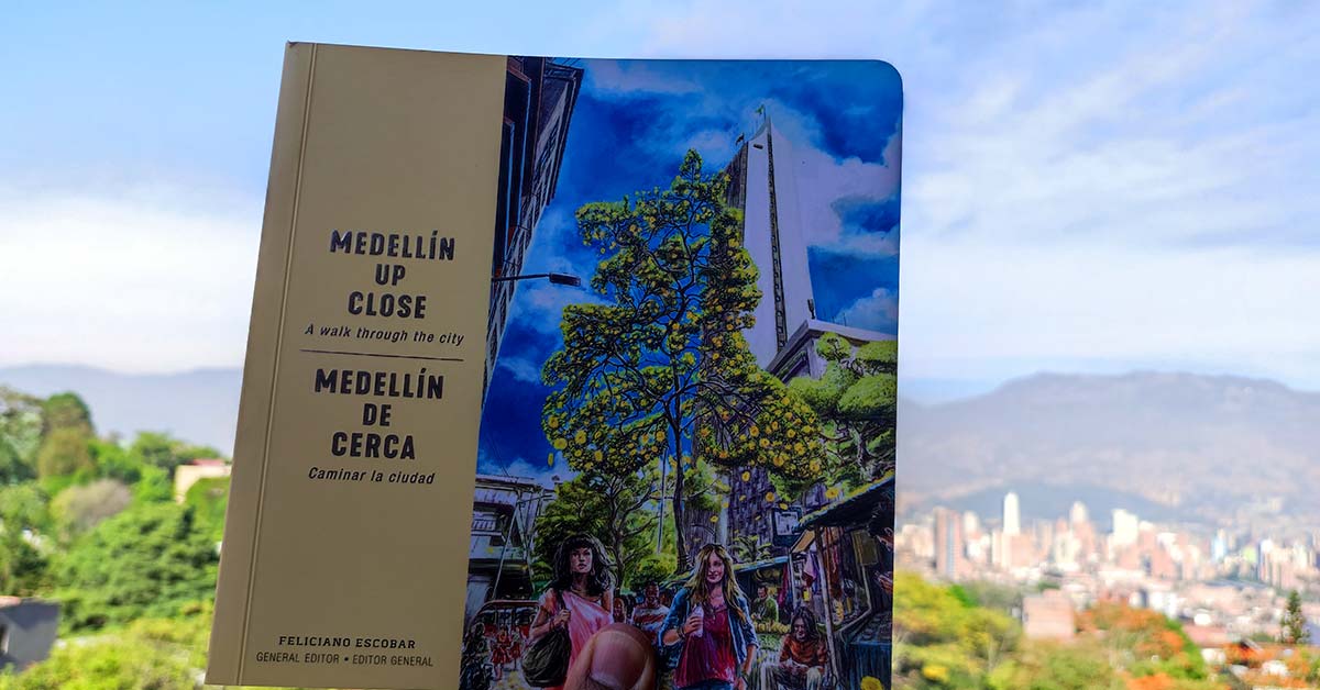 Tour por Medellín con el libro "Medellín de cerca"